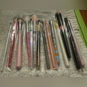 Make Up Brushes